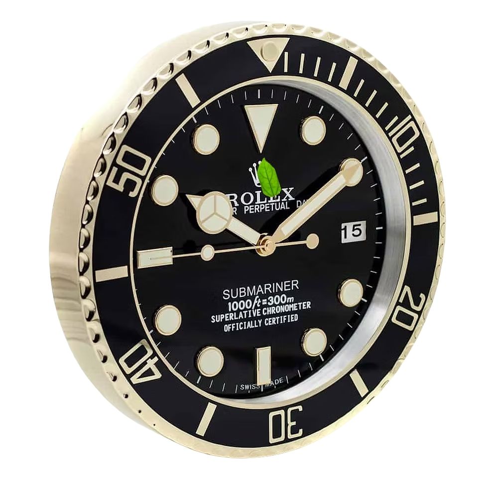 SUBMARINER STYLE BLACK AND GOLD